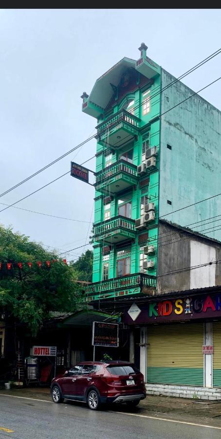 Khach San Cuong Thao Aparthotel Ha Giang Exteriör bild