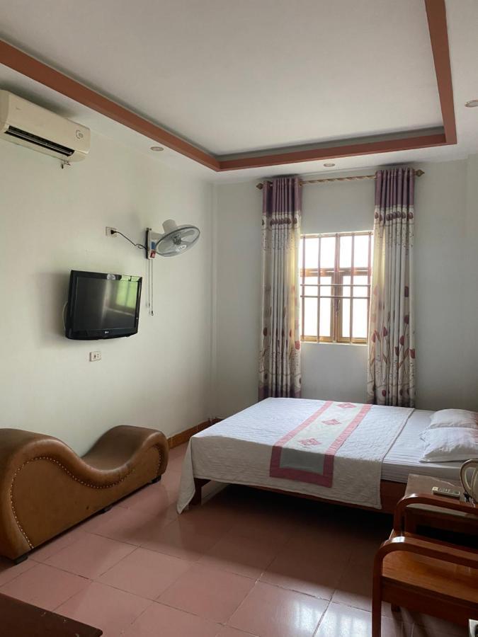 Khach San Cuong Thao Aparthotel Ha Giang Exteriör bild